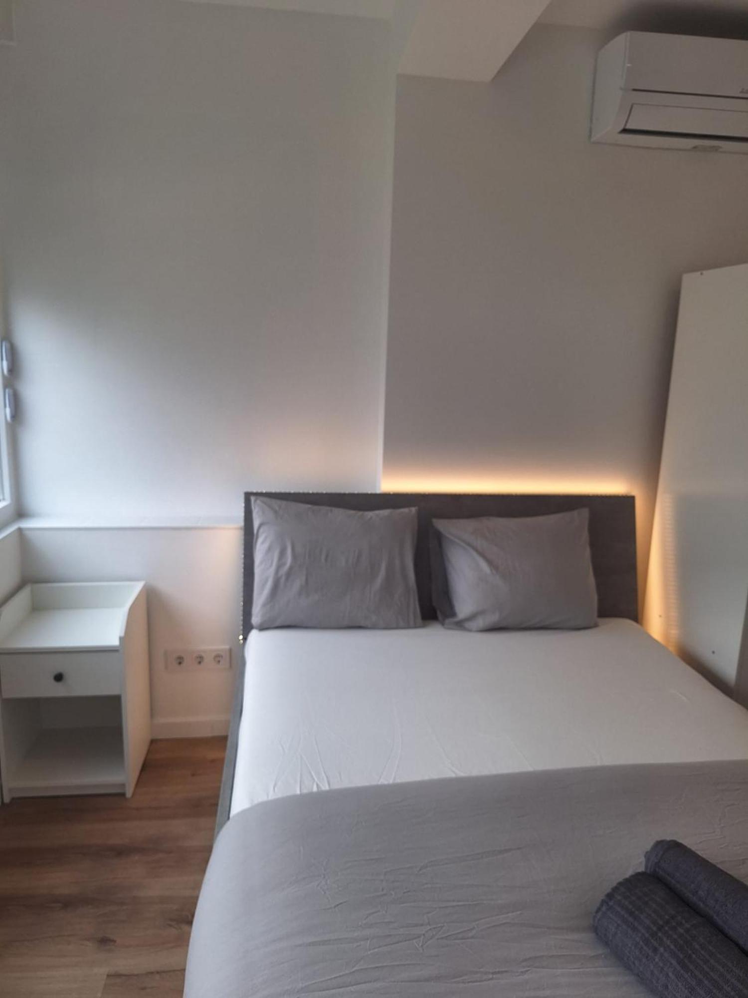 Lisbon South Bay Rooms 2 Almada Extérieur photo