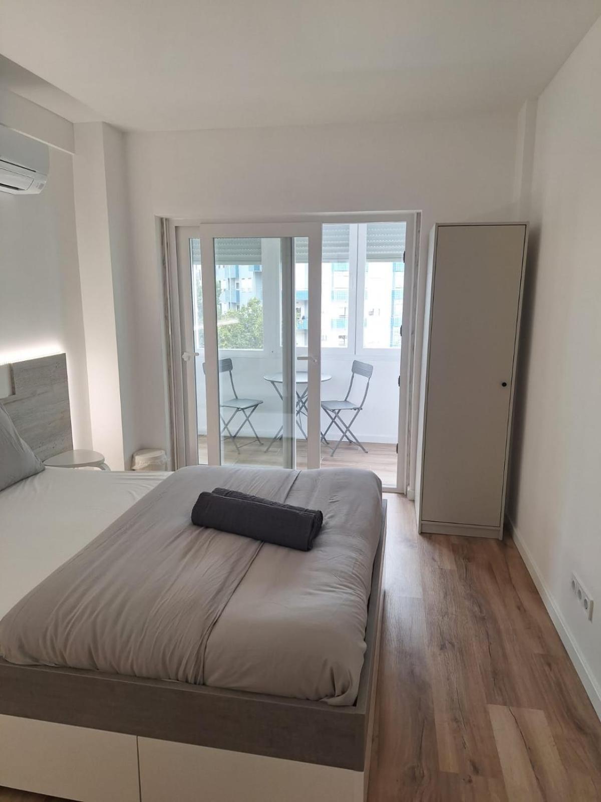 Lisbon South Bay Rooms 2 Almada Extérieur photo