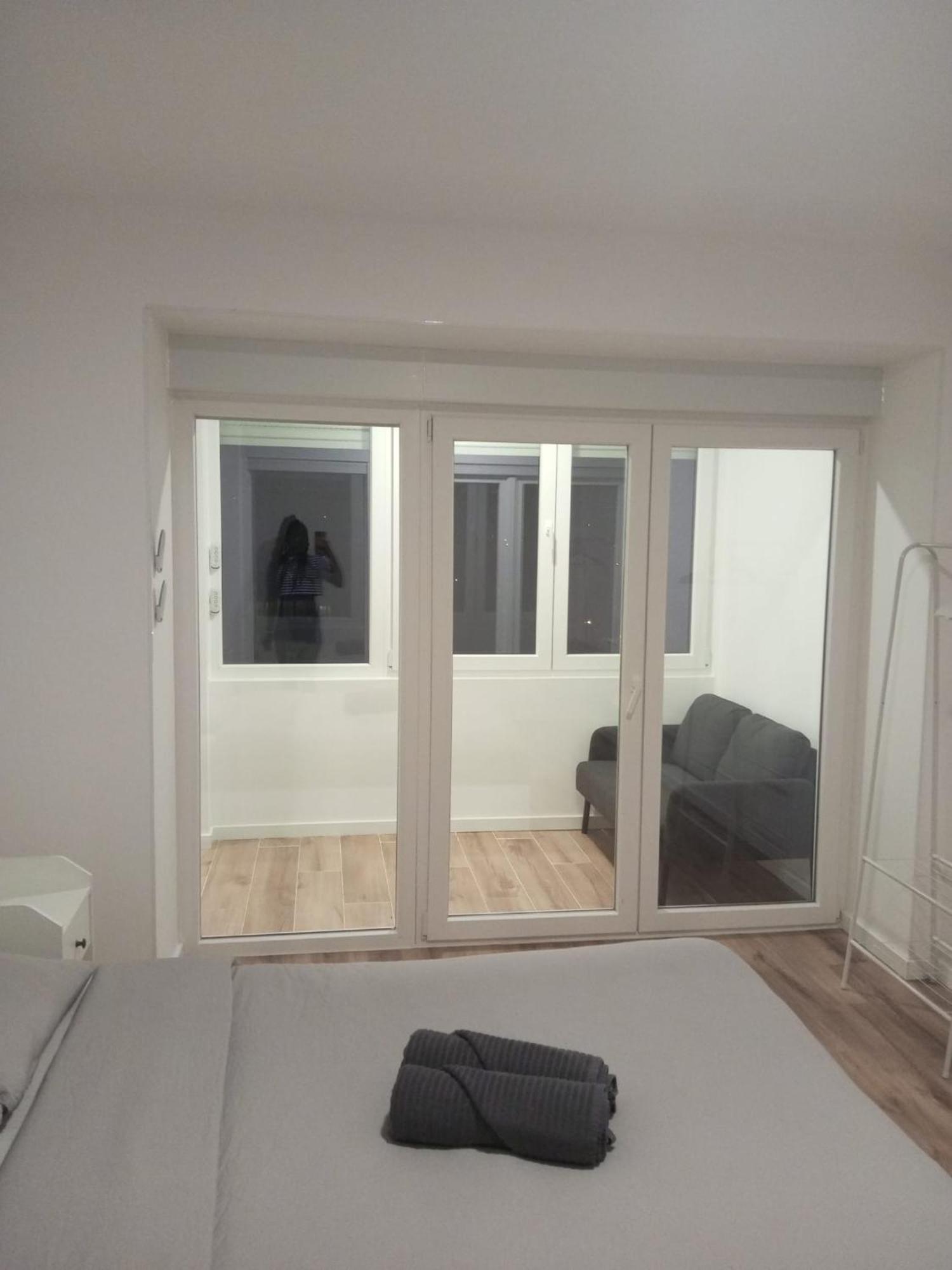 Lisbon South Bay Rooms 2 Almada Extérieur photo